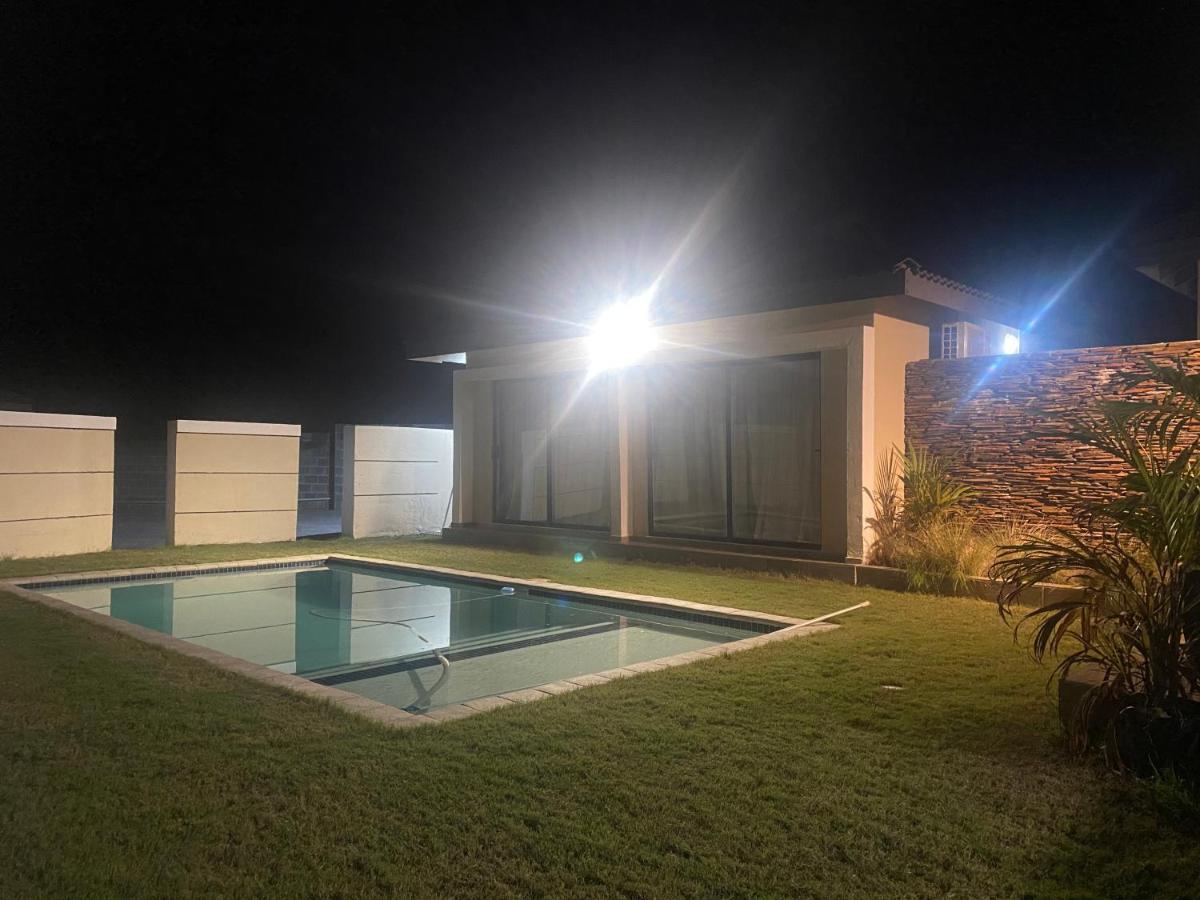 Impongo Royal Lodge Richards Bay Esterno foto