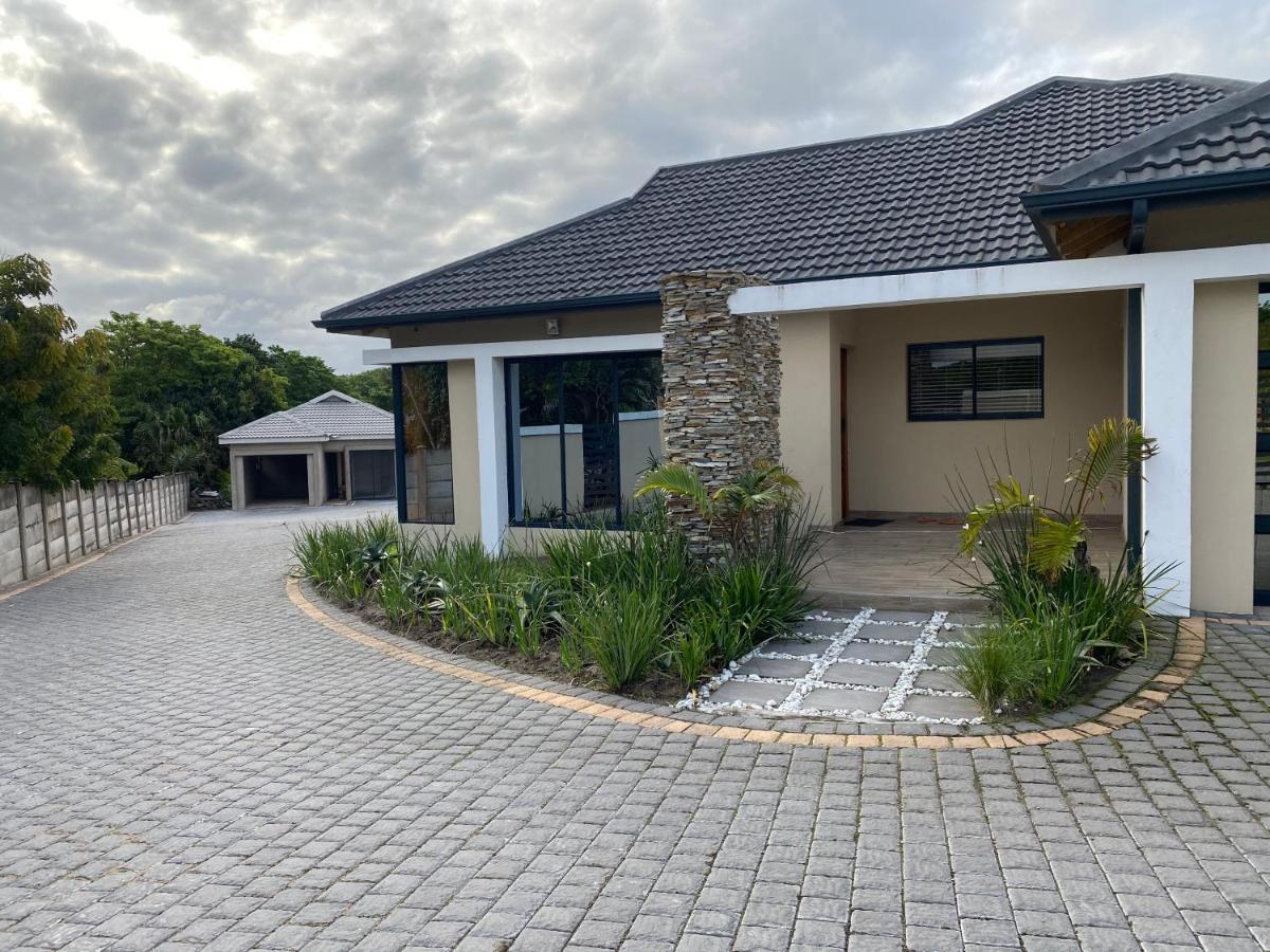 Impongo Royal Lodge Richards Bay Esterno foto